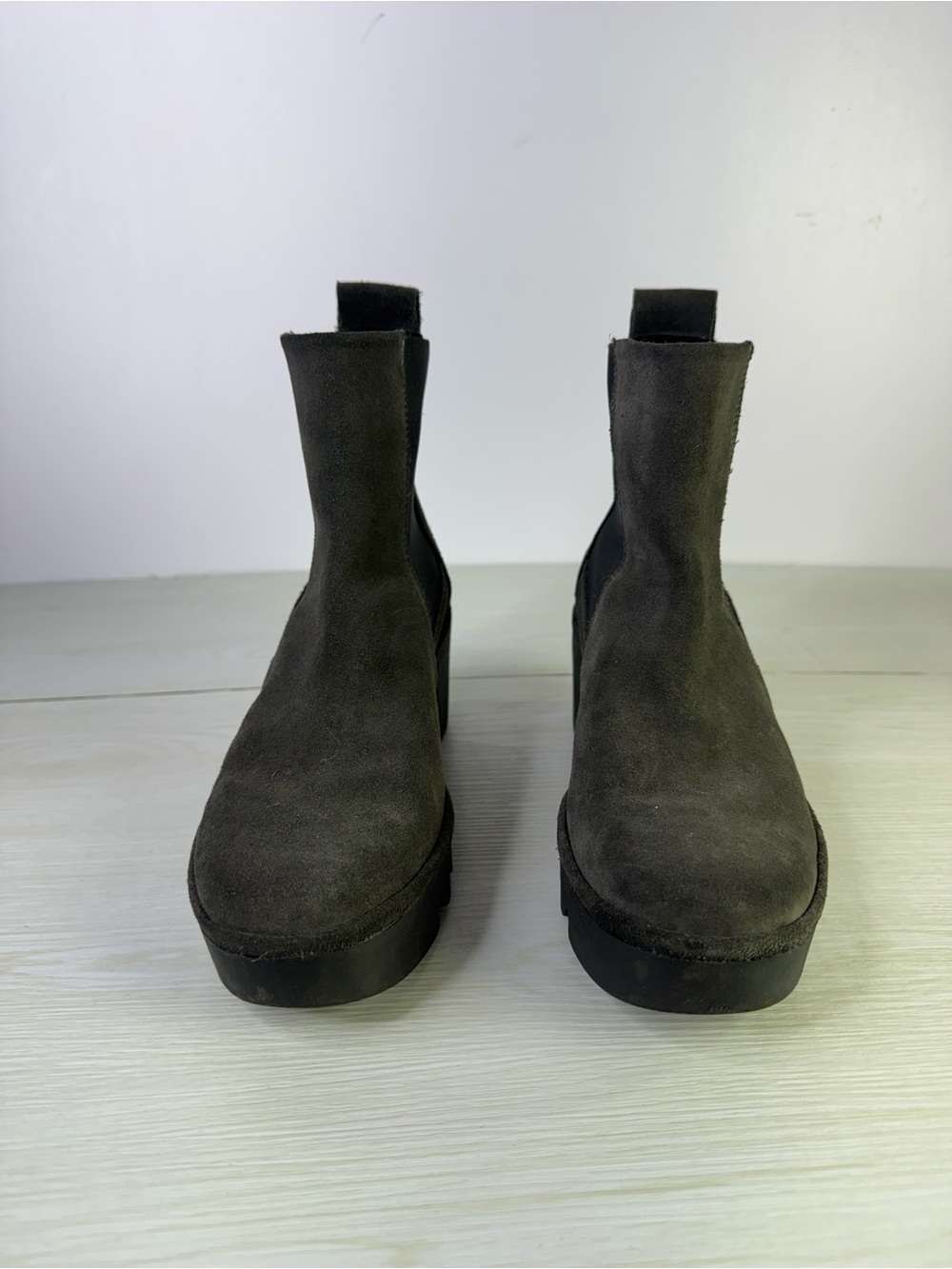 Fly London Bagu gray black suede Chelsea boots size 37 - Picture 2 of 10